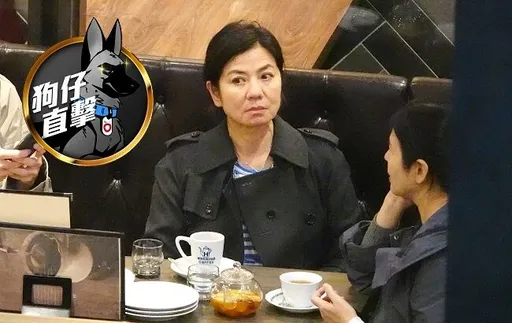 狗仔直擊|港星鍾楚紅復出了!超凍齡美顏難得現蹤台北 高顏值妹妹同行