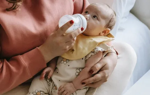 不爽婆婆偏心!舅媽幫女嬰「母奶加料」害她肝損 2審改判刑7月