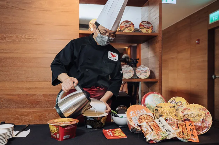 小時光麵館簡單沖泡就可享受現煮麵般的口感。業者提供