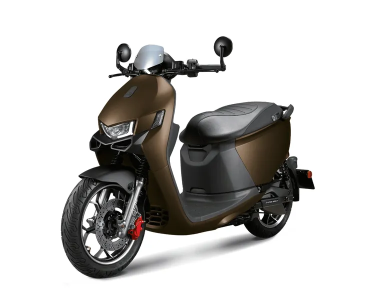 即日起至4/15止只要於活動期間入主宏佳騰Ai-1 Ultra ABS，可額外再享最高9000元購車優惠。原廠照片