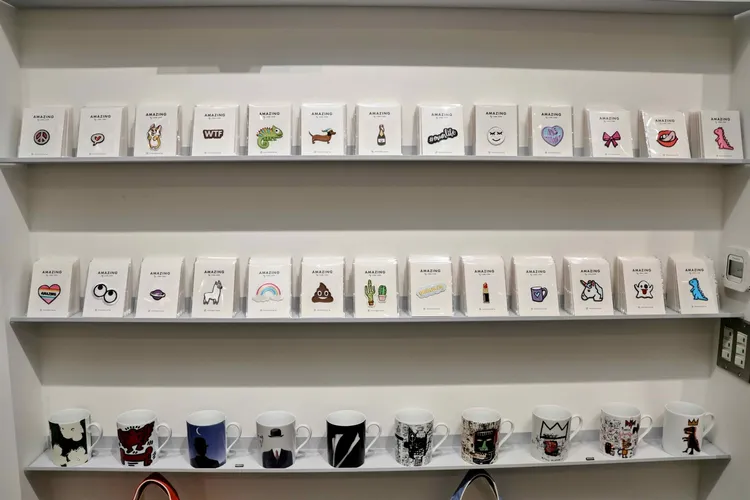 快閃店內的布貼產售區。施昂強攝