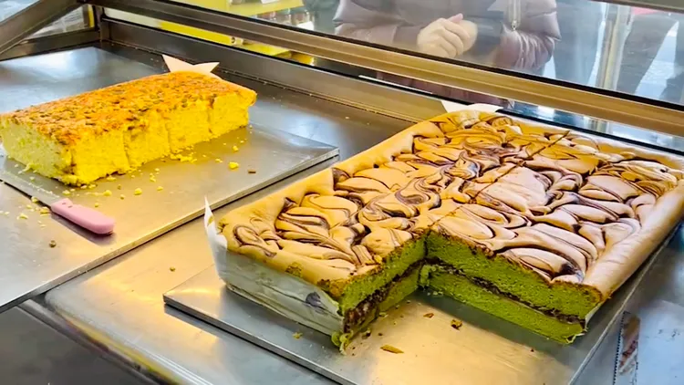 因應蛋荒，名東蛋糕產量減少3成左右。王志弘攝