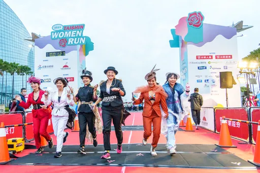 最香路跑赛!台新女子路跑首次进军南台湾 10公里组谢千鹤封后