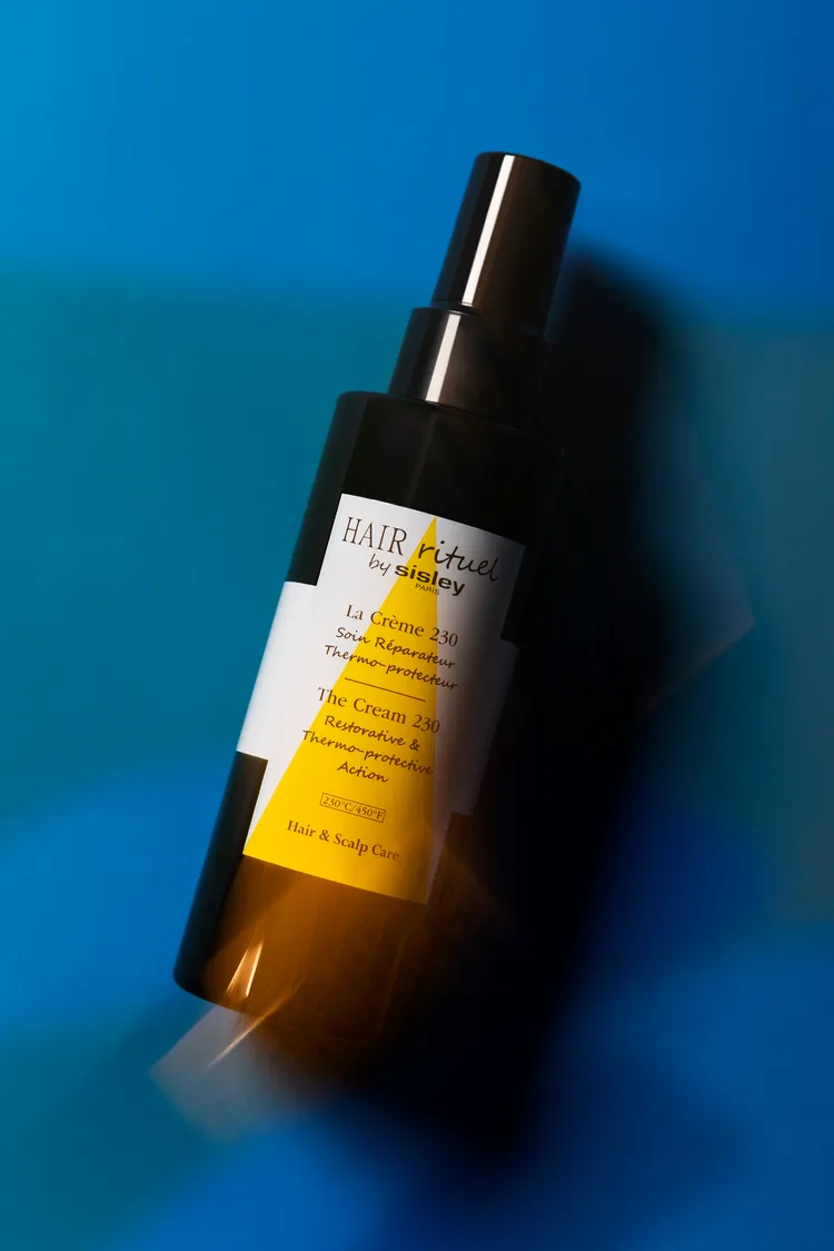 Hair Rituel by Sisley賦活重升熱啟230修護凝露，150ml／2700元。品牌提供