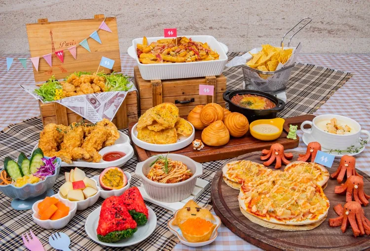 百宴自助餐4月餐檯加碼專為寶貝們設計的「童趣」主題創意料理，主廚將餐點融入可愛造型，看起來美味又吸睛。業者提供