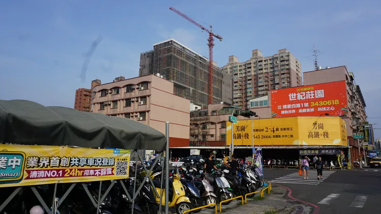 高雄小宅許多新屋租金每坪均突破千元。葉家銘攝