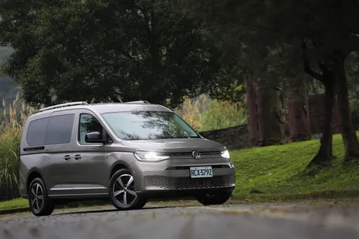 壹苹试驾｜阖家同乐正七人座　福斯商旅Caddy Maxi TDI Style科技配备一次到顶