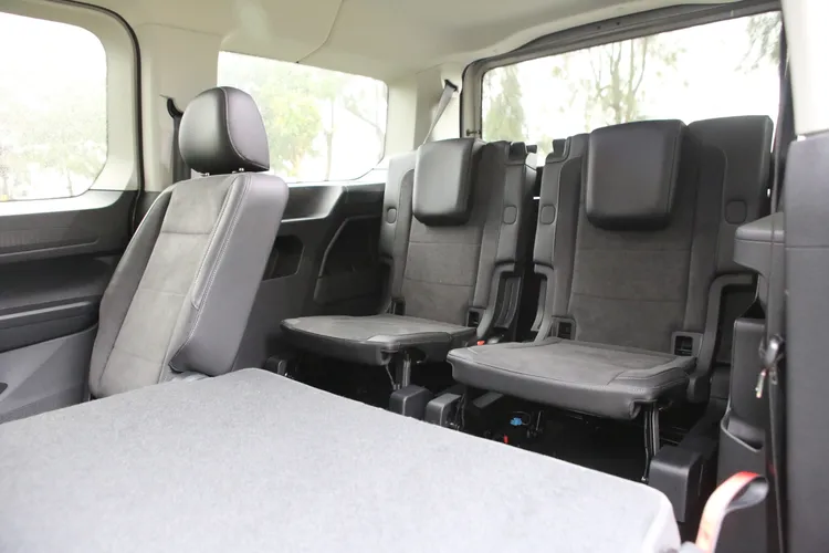 第三排乘坐兩名成人仍有寬裕的空間，也是Caddy Maxi主打的特色之一。林浩昇攝