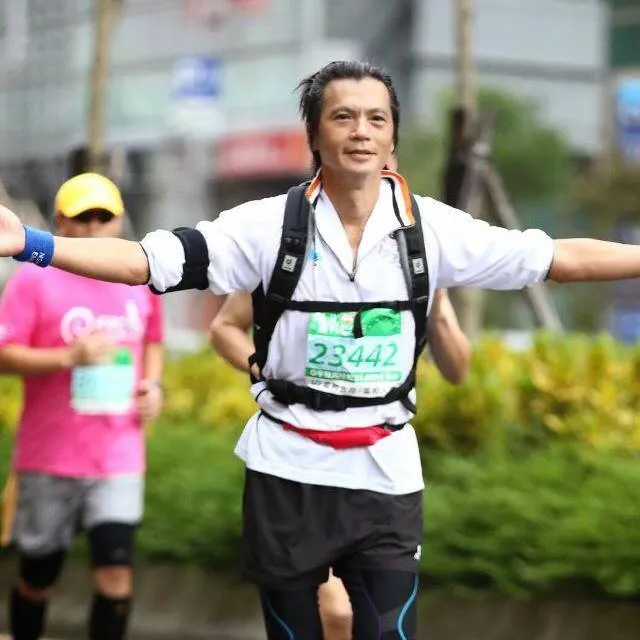 2014年周林信剛投入馬拉松。翻攝周林信臉書