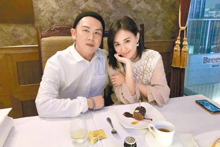 何妤玟(右)和大隸情逝，仍是朋友。資料照