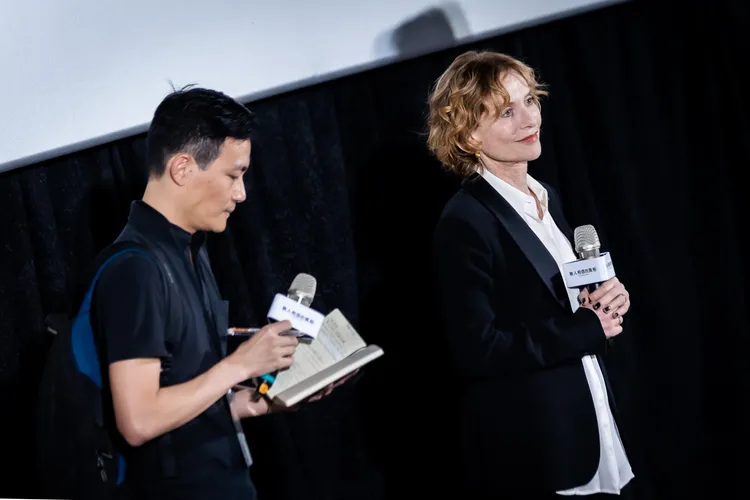 伊莎貝雨蓓睽違14年再度來台，依舊喜歡台灣人的熱情。佳映娛樂