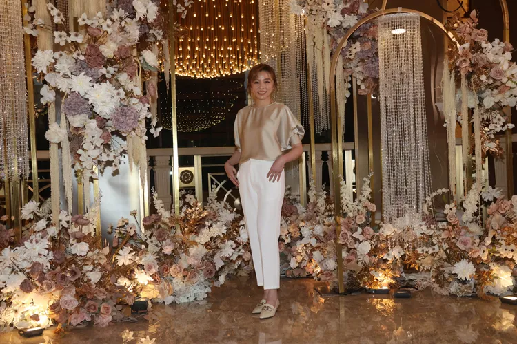 王瞳拍完戲趕吃喜酒。彭欣偉攝
