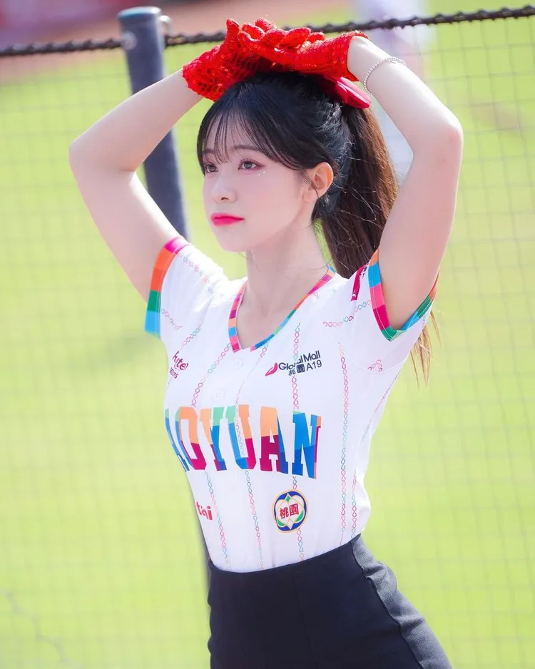 李多慧狂發美照。翻攝自李多慧IG