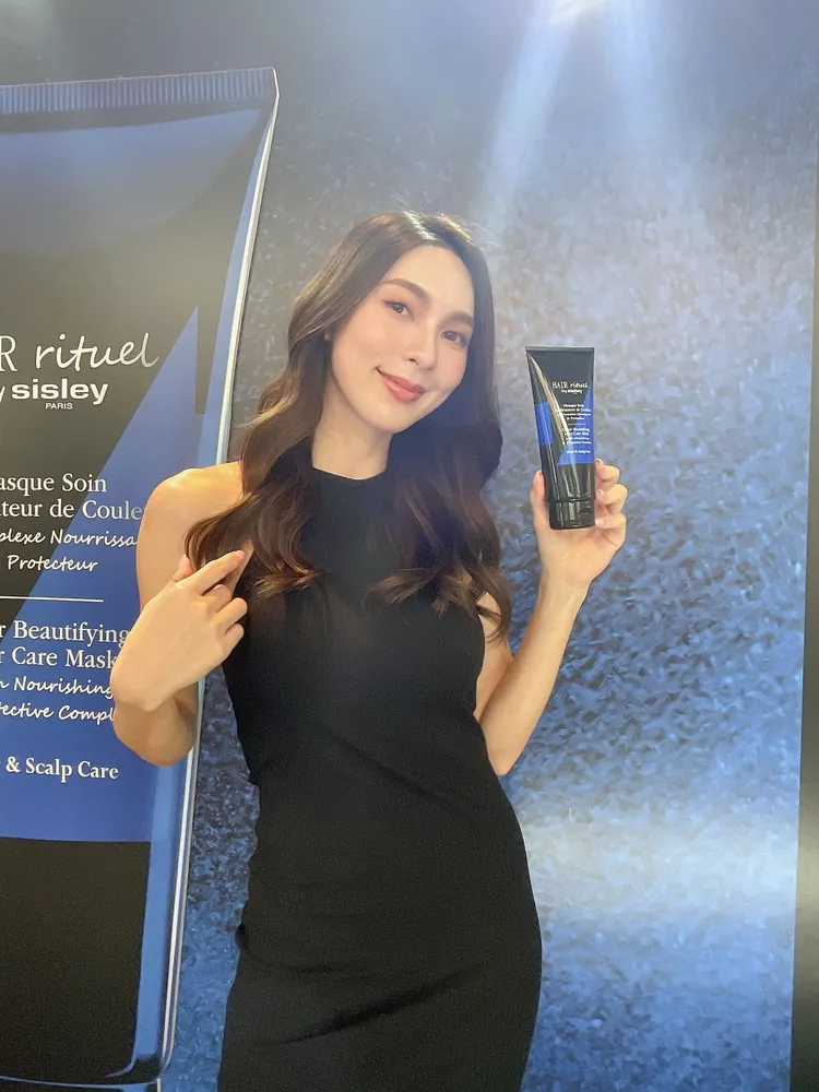 Model示範賦活重升護色璀璨光膜。張家玲攝