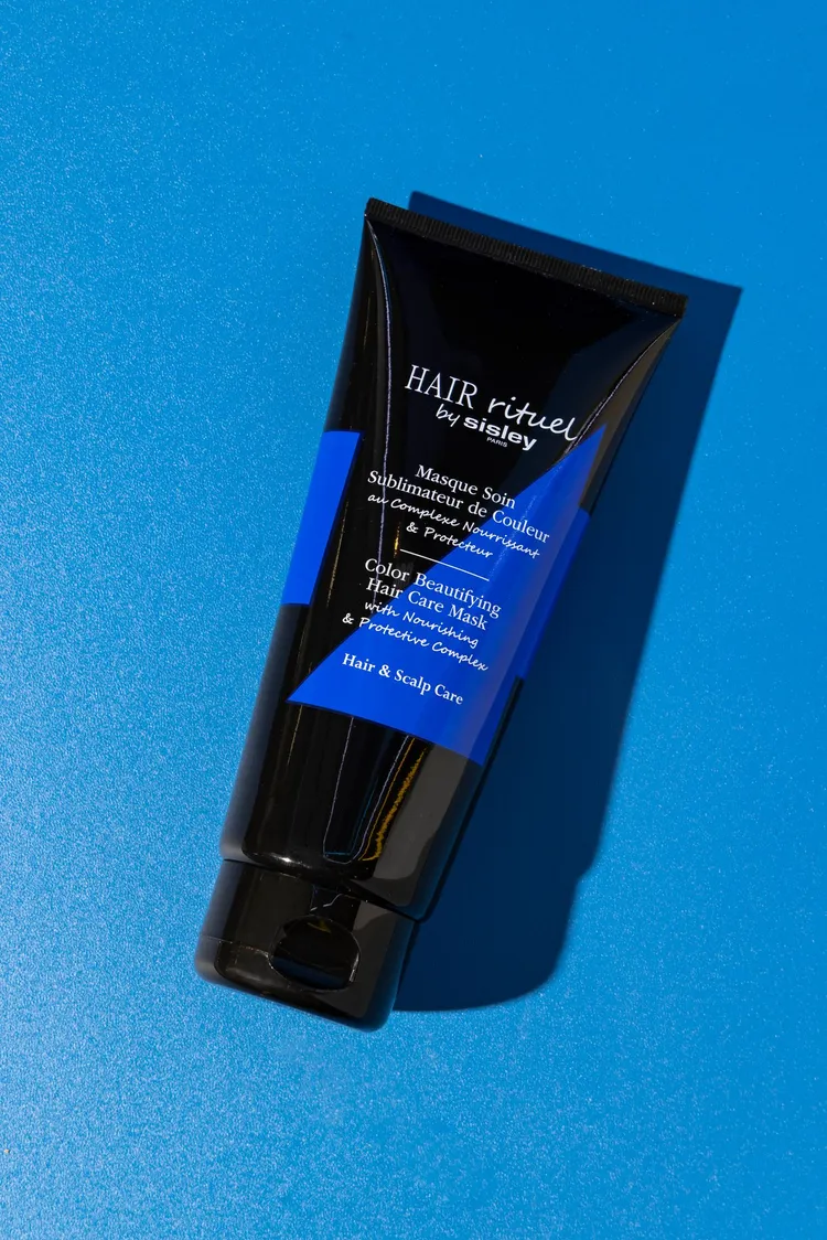 賦活重升護色璀璨光膜，200ml／2900元。品牌提供