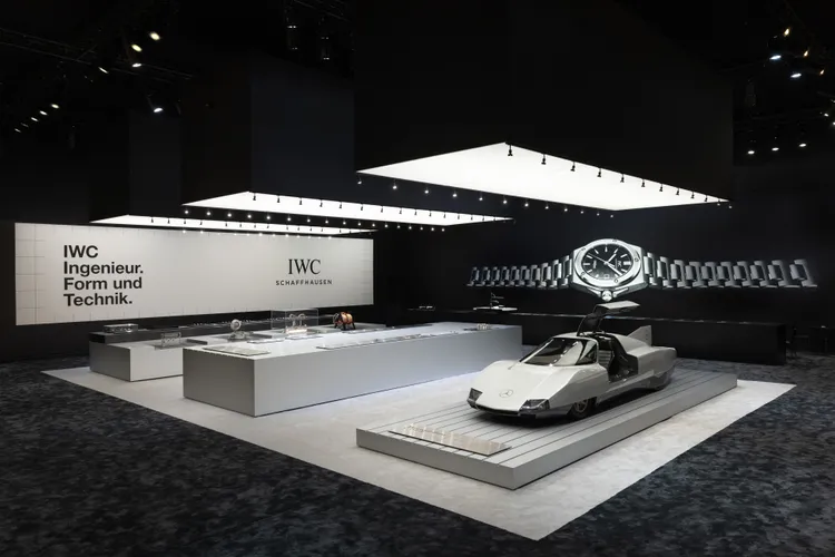 IWC萬國錶位於W&W錶展的展間，以洋溢70年代復古未來的設計，呼應年度主打的Ingenieur工程師系列腕錶。品牌提供