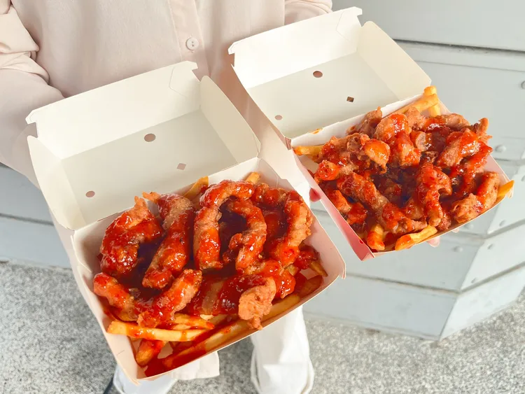 4/20推出泡菜魷魚，單點140元，泡菜魷魚+美式脆薯組合價195元，全台繼光香香雞上市。業者提供