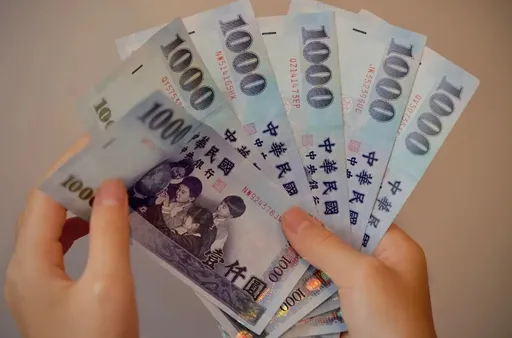 才領普發6000就收「欠稅費逾期金」簡訊 達人提醒網址點了就GG