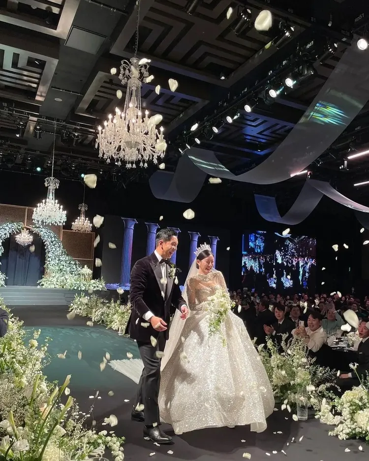 婚禮現場氣氛浪漫。翻攝IG