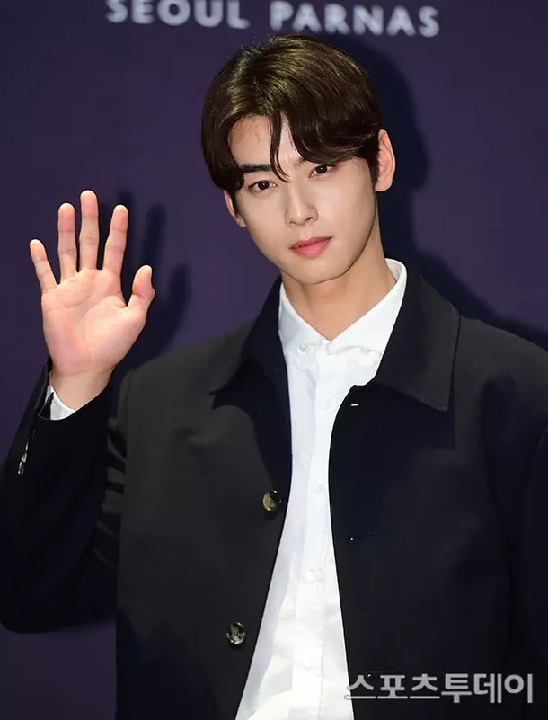 車銀優現身李昇基婚宴。翻攝스포츠투데이