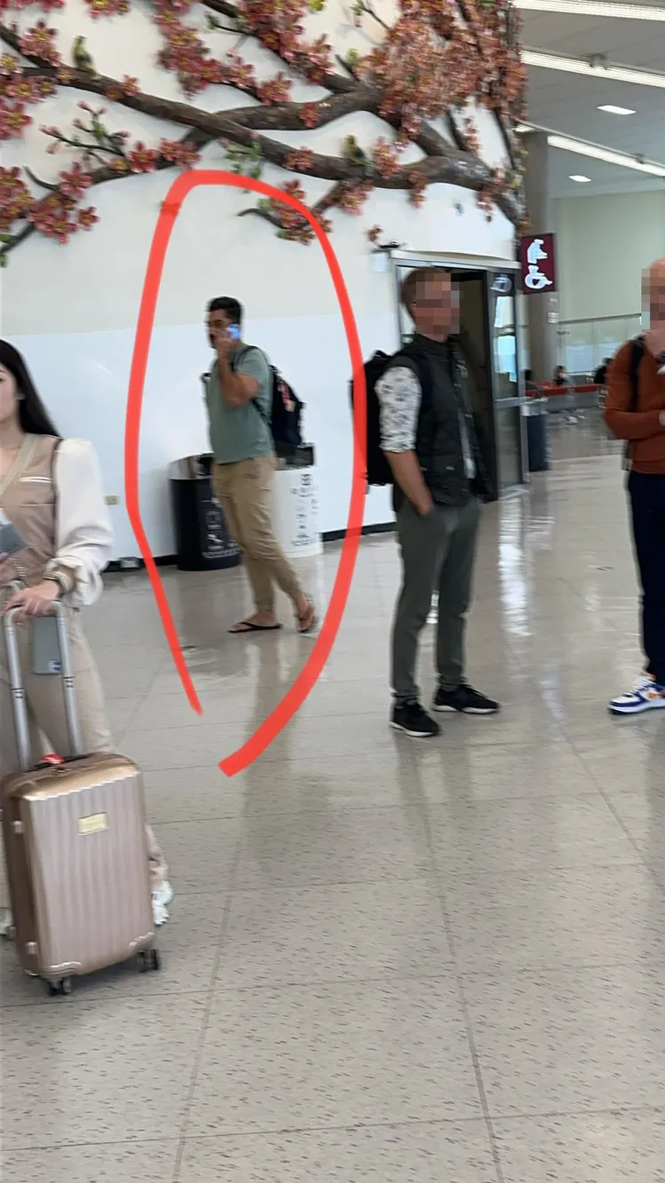 受害女子匆忙間拍下強吻她的外籍男身影。翻攝自臉書「爆料公社」