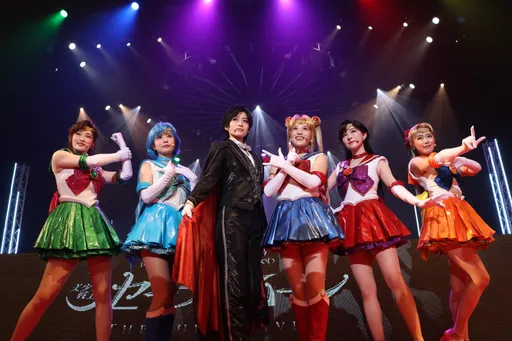「我要代替月亮懲罰你!」回憶殺變真人版 《美少女戰士》月亮仙子衝進觀眾席