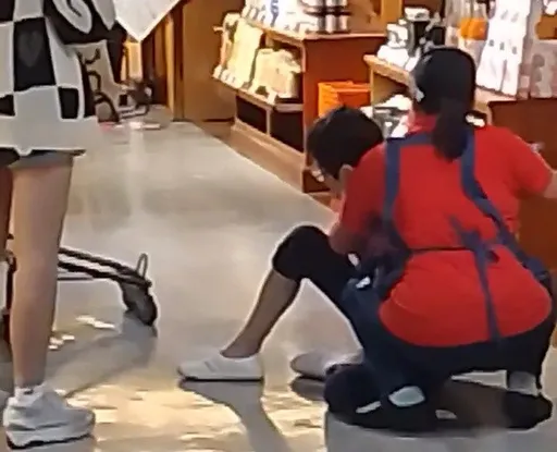 老闆推倒阿嬤員工！還嗆人「Ｘ你娘干你屁事」　真相竟是逆子對母施暴