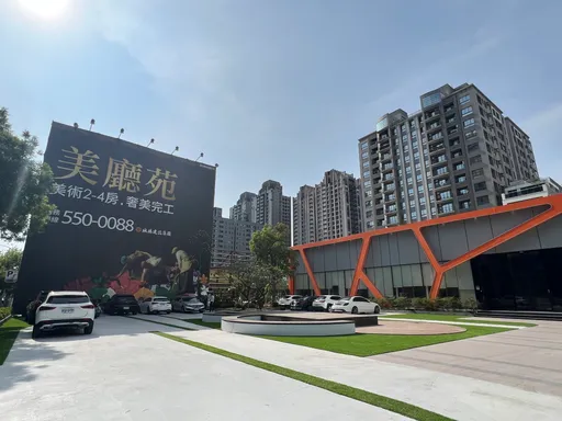 高雄精華區成屋挑戰5字頭成交 建案猛開說明會拉抬買氣