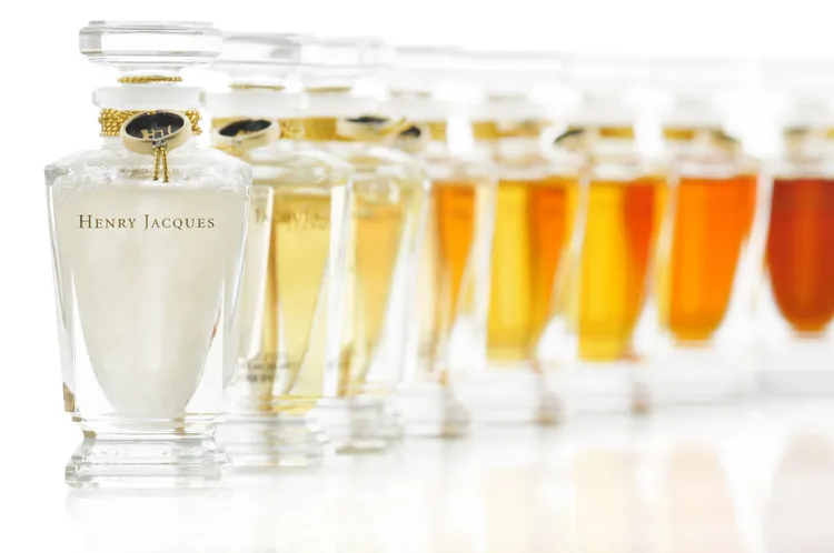 Henry Jacques的經典系列，是累積多年訂製香水功力後，首個推出的成品香氛系列。品牌提供