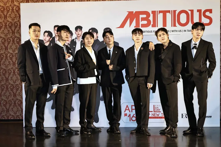 「MBITIOUS」首度來台舉辦見面會。施昂強攝