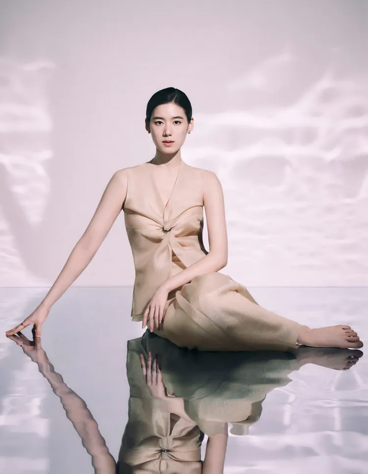 鄭恩彩以《安娜》入圍本屆「百想藝術大賞」最佳女配角獎，最終與獎項擦身而過。品牌提供