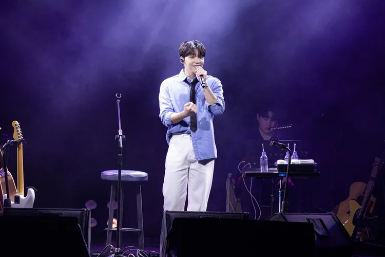 鄭世雲跳《Oh Little Girl》的招牌舞蹈手勢。映珈娛樂提供