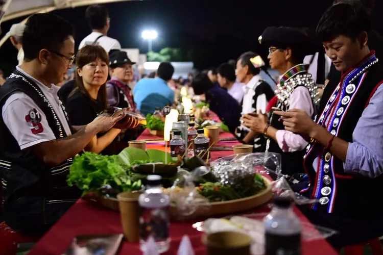 長街宴晚上登場。桃園市府觀旅局提供