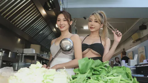 雪碧露南半球炒饭乳贴都没贴  看不爽林彤嫌她绿茶婊