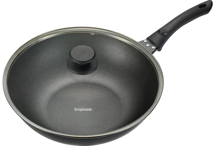 備長炭不沾炒鍋32cm。業者提供