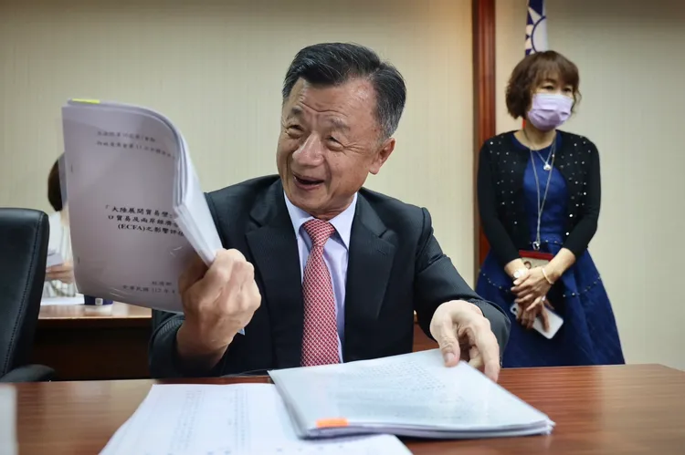 陸委會主委邱太三26日赴立法院內政委員會進行專案報告。林林攝