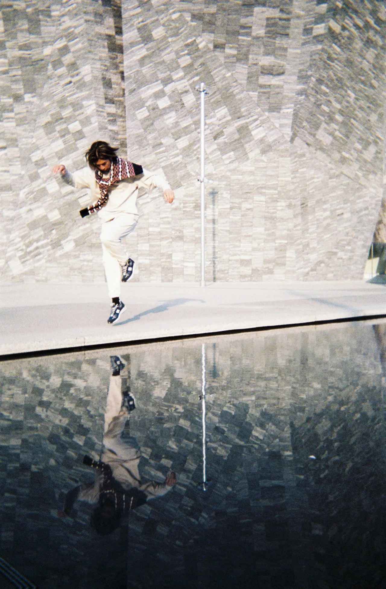 陳柏霖演繹NB GREY形象廣告。品牌提供