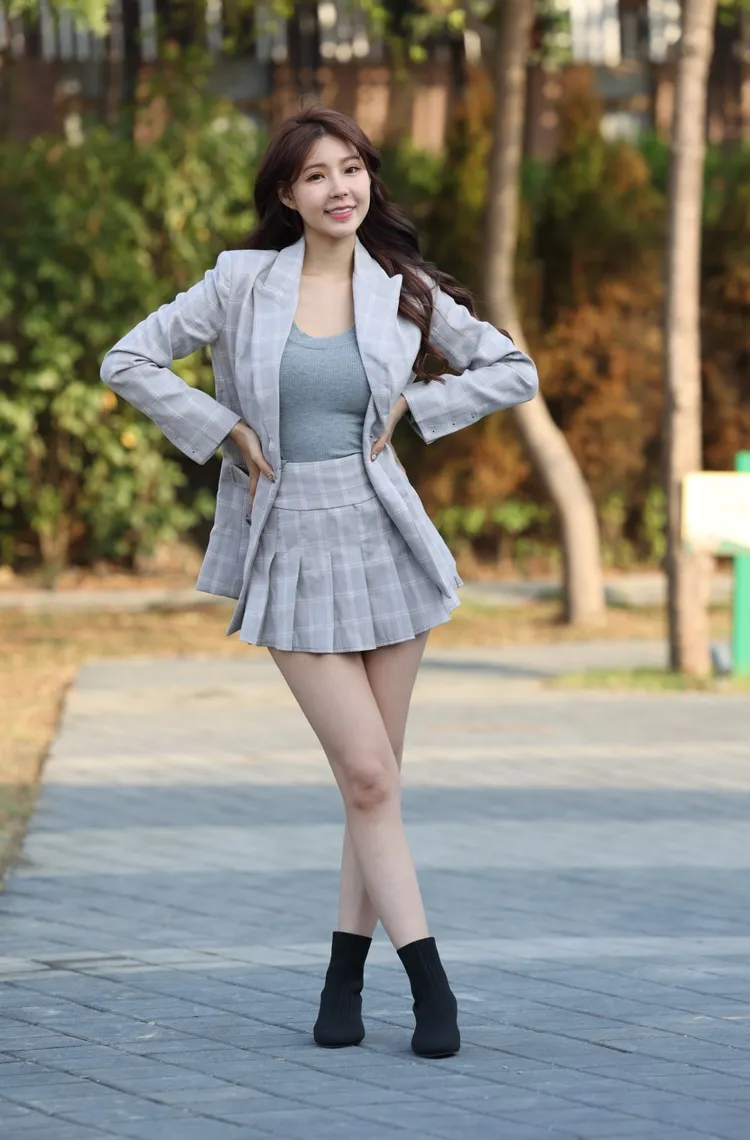 寧寧的美有一種淡淡的甜與雅緻。侯昌騰攝