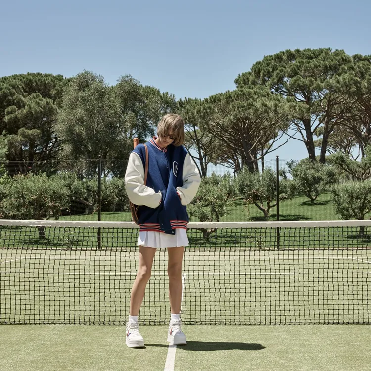 Quinn Mora演繹CELINE Tennis夏季網球膠囊系列形象大片。品牌提供