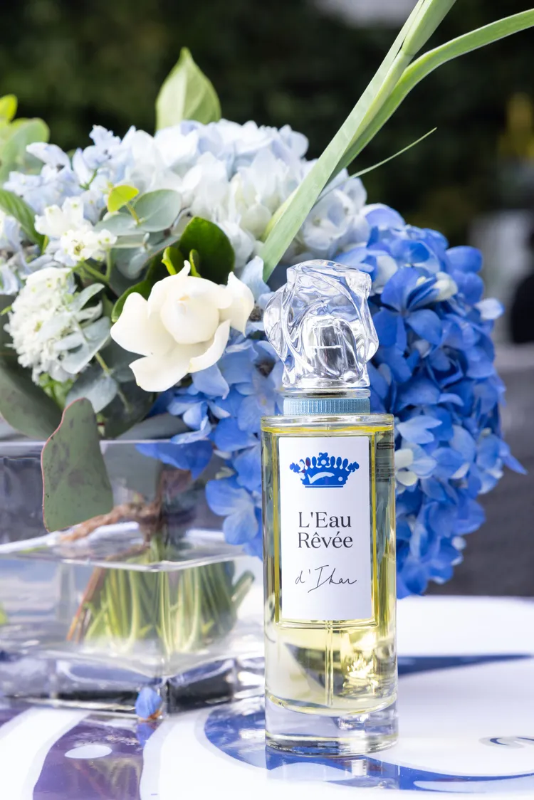 #d’Ikar依卡創作靈感來自科西嘉島的陽光，完美結合乳香與香根草。品牌提供