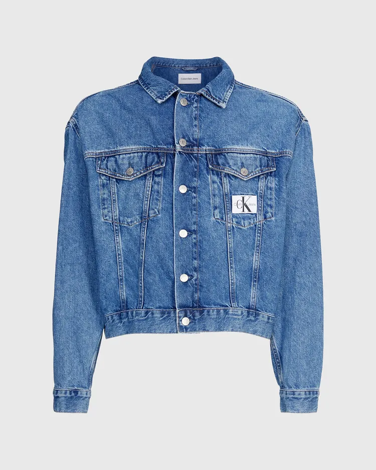 標誌寬鬆丹寧夾克，7980元。品牌提供