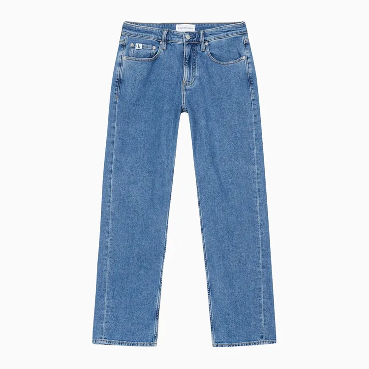 90s直筒牛仔褲，6980元。品牌提供