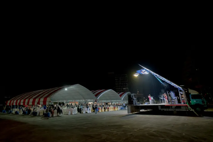 影集《角頭》殺青宴前晚在內湖盛大舉辦流水席。影一製作提供