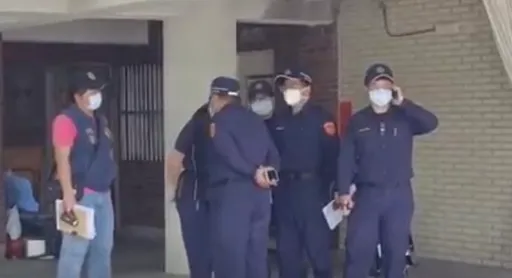 嘉義3死命案|家屬殯儀館哭癱痛訴 莽男曾嗆:若離婚會帶妻兒一起走