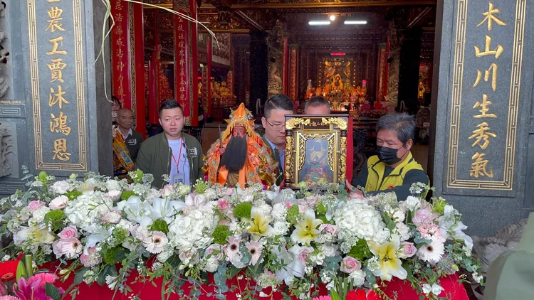 開鏡會場迎請神明祈福。張沛森攝