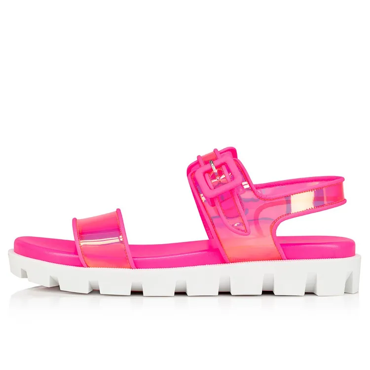 Duniss Cool螢光粉紅平底涼鞋，2萬7400元。品牌提供