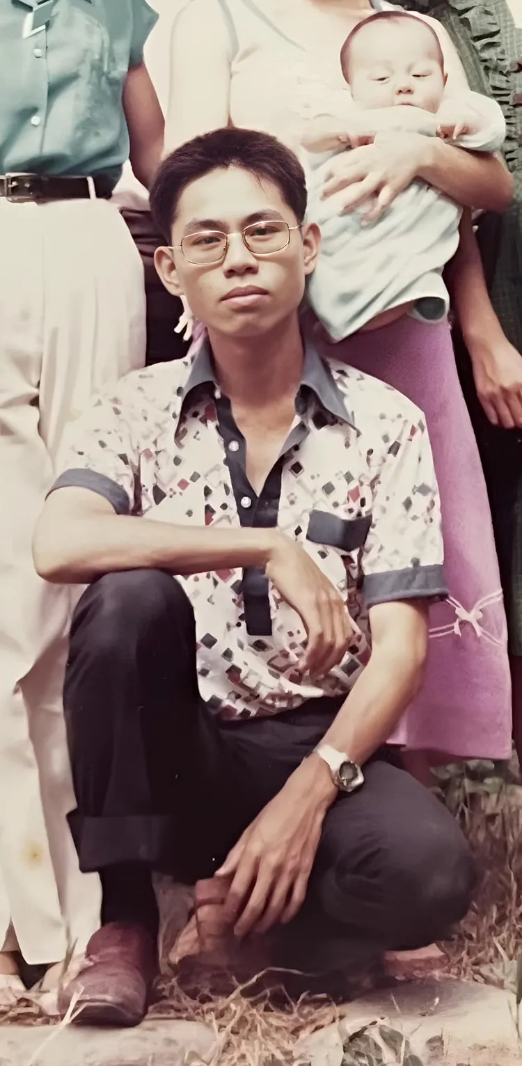 李坤城年輕時模樣帥氣。翻攝李坤城臉書