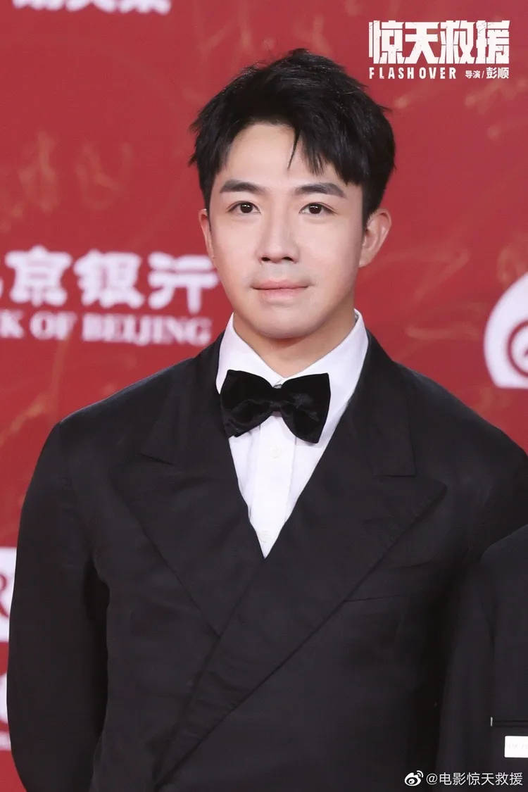 35歲的俞灝明影歌雙棲。翻攝電影驚天救援微博