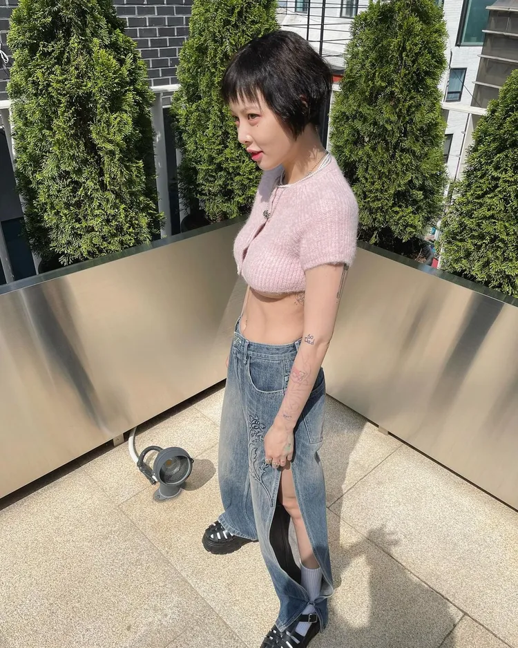 粉絲對泫雅的造型接受度很大，但這次的短髮讓許多粉絲都挺不下去。翻攝hyunah_aa IG