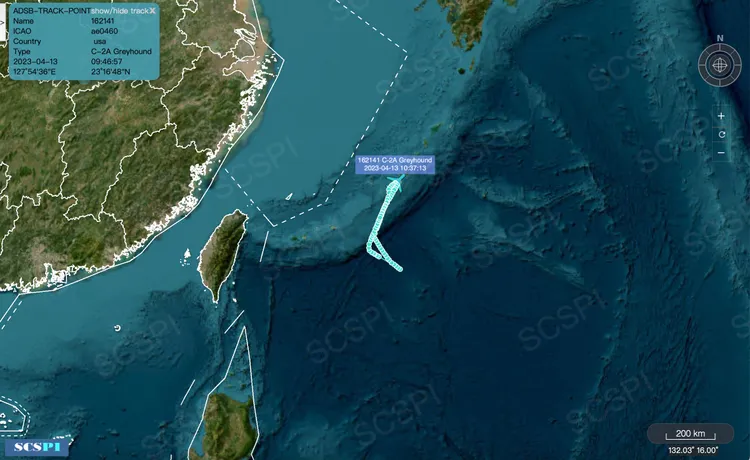 南海戰略態勢感知計劃畫出尼米茲號航行軌跡。翻攝推特@SCS_PI